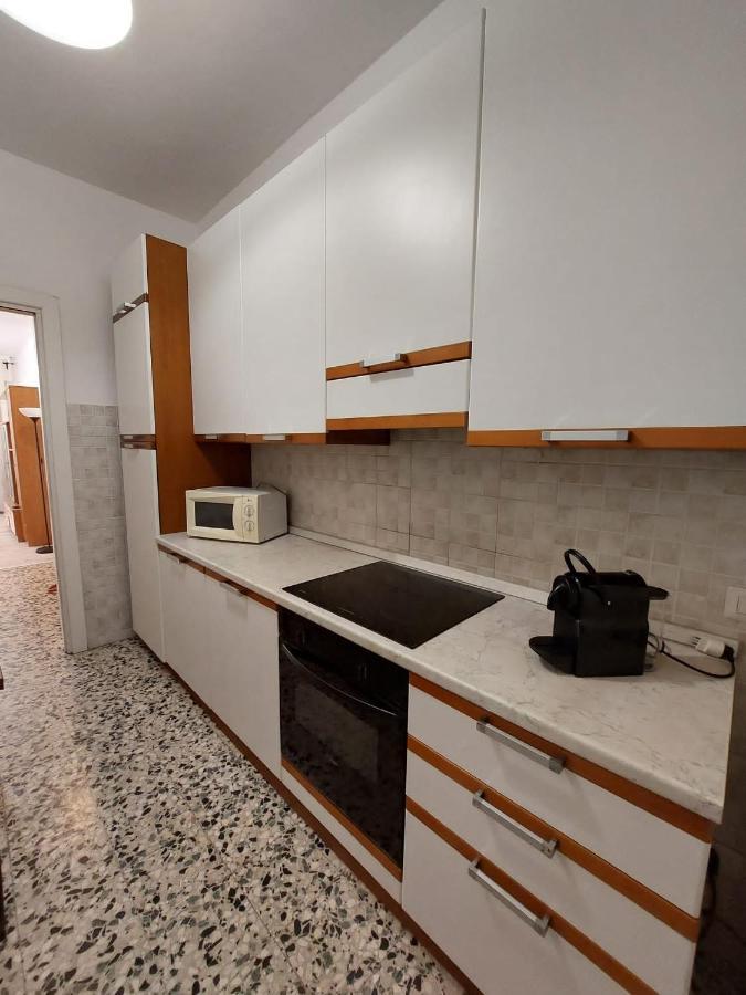M.Aurelio Red Apartment Милано Екстериор снимка