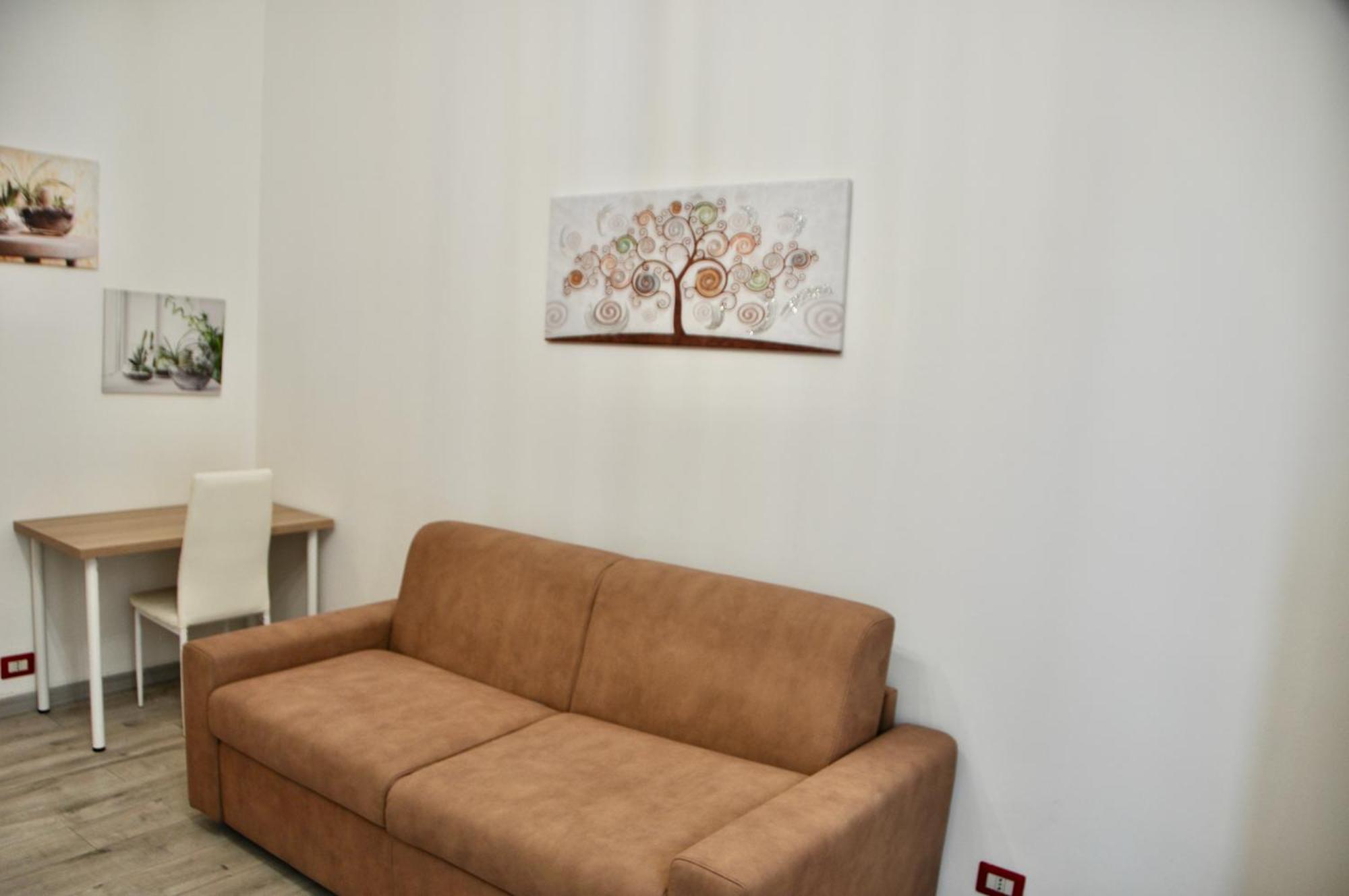 M.Aurelio Red Apartment Милано Екстериор снимка
