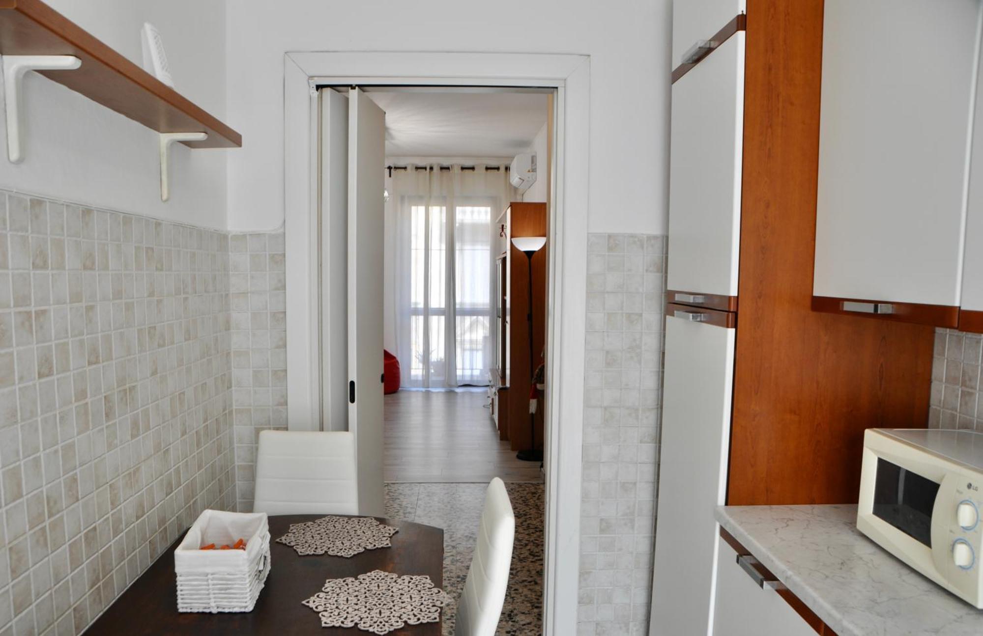 M.Aurelio Red Apartment Милано Екстериор снимка
